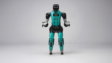 الروبوت البشري Digit 5 من شركة Agility Robotics المخصص للعمل في المصانع والمستودعات